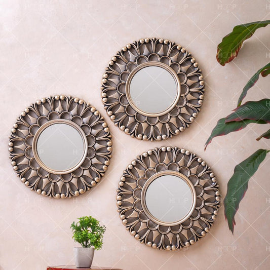Round Golden Wall Mirror – Modern Decorative Accent Mirror for Home Décor